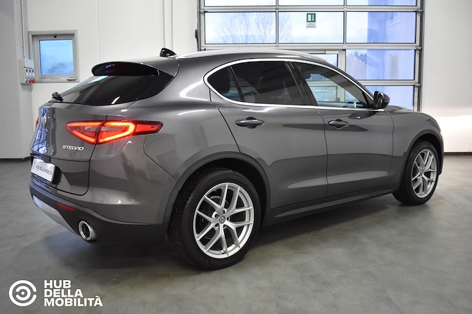 ALFA ROMEO Stelvio 2.2 Turbodiesel 210 CV AT8 Q4 Executive